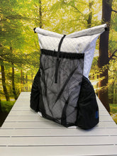 Load image into Gallery viewer, PBD - SOOLITE34 - frameless Ultralight hiking backpack - ECOPAK White